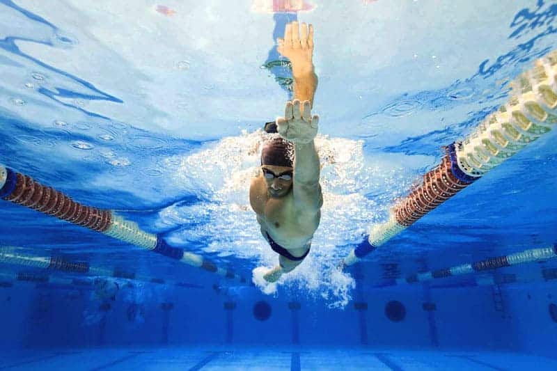 Pływak kraulem - metoda total immersion